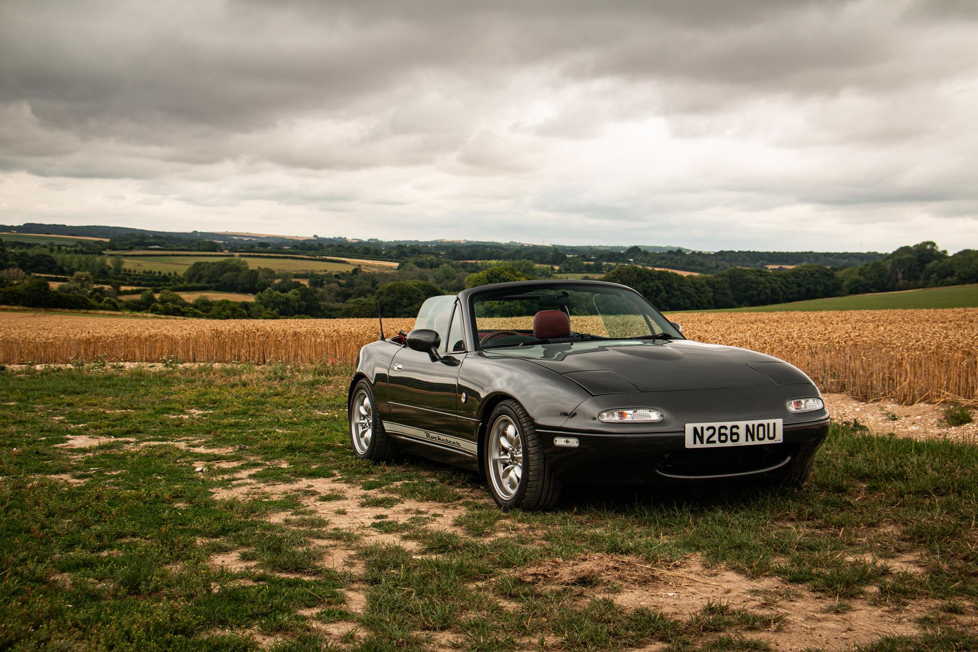 Restomod: Rocketeer MXV6 - The Reboots & Restomods' Mazda MX5